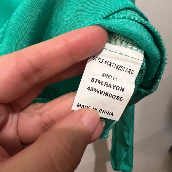 Code x Mode Women’s Emerald Green Dressy V-Neck Top Cardigan Blouse - Picture 5 of 5